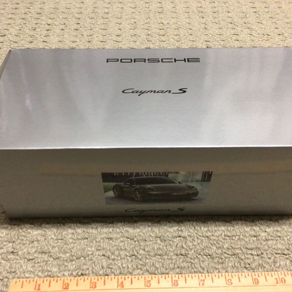 Porsche Cayman S 1:18 Scale Model. New in Box. - Picture 7 of 9